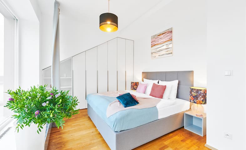 Chic Two Bedroom Old Town Apartment with a terrace gallery image 5