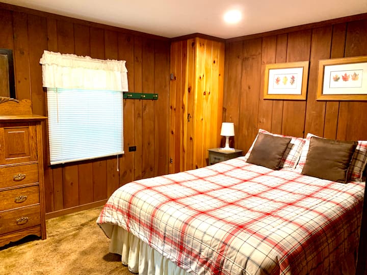 Three Sisters Cabin Cook Forest Cabins for Rent in Sigel