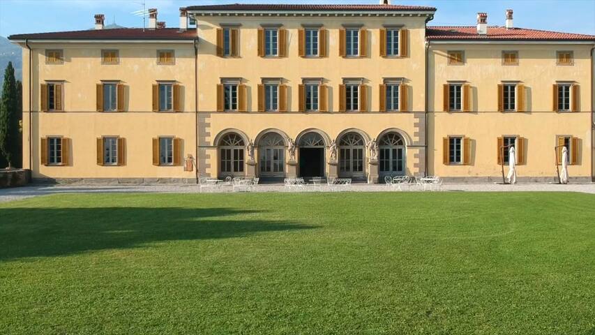 Villa Vitalba-1700s house and winery 1h from Milan gallery image 3