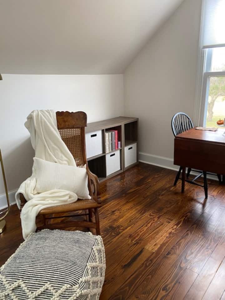 Seating area in the Loft at Sugar Water Manor.