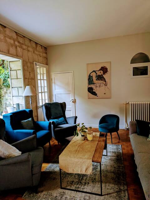 Charming family house in the center of Senlis