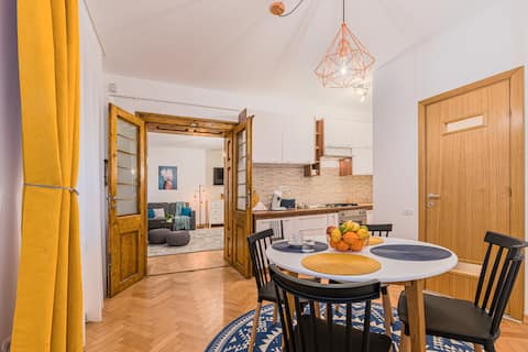 Garden Hideout - Central Apartment
