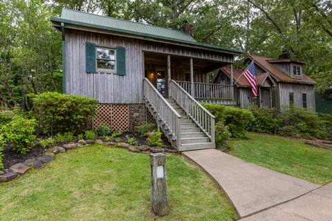 Searcy Cabin on the Knoll