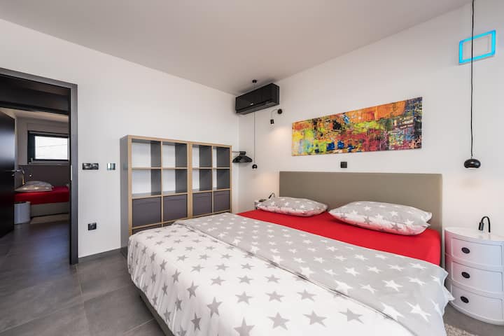 غرفة النوم 1