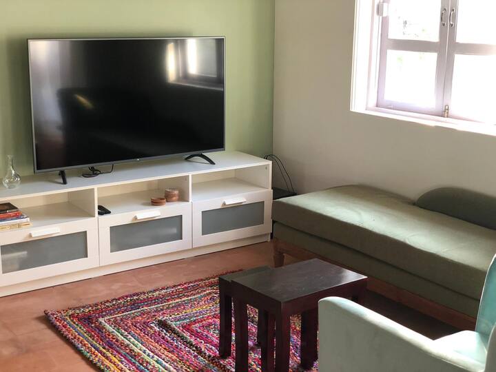 Living room image 4