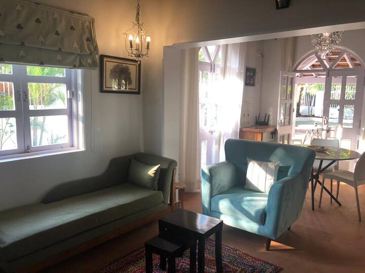 Living room image 5