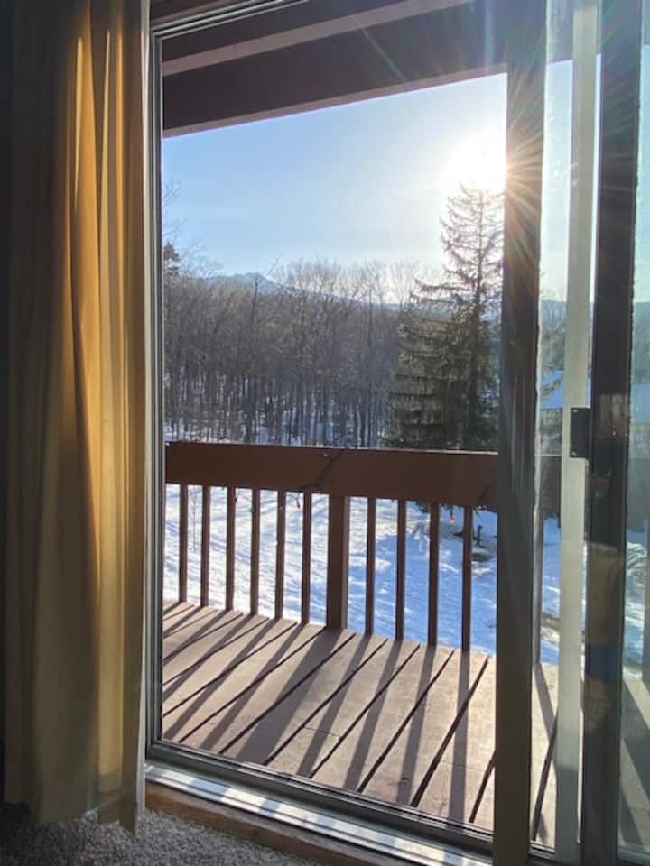 3 BDR condo on the Ski home trail Condominiums for Rent in Killington