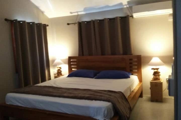 ห้องนอน 2 (Bedroom 2)