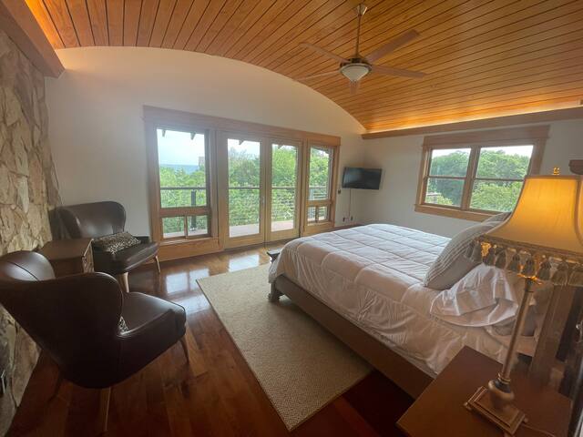 7 Bedroom Luxury Lake Austin Estate gallery image 5