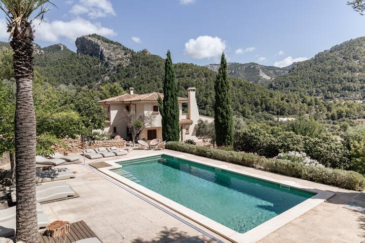 Luxury Villa, private mountain, Sierra Tramuntana gallery image 5