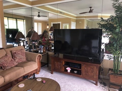 Successful Airbnb property: Kapalua Golf Villa with peaceful golf course view in Kapalua