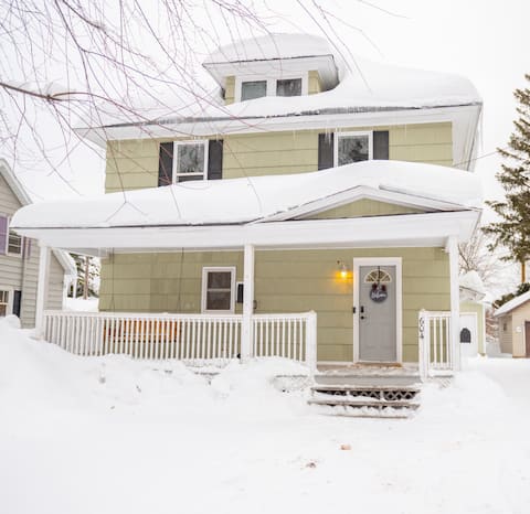Trail Riders Haven-Heated Garage-1 Block ATV Trail