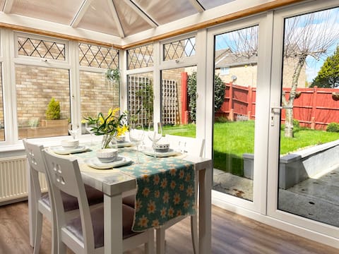 Beautiful, Bright & Airy Home