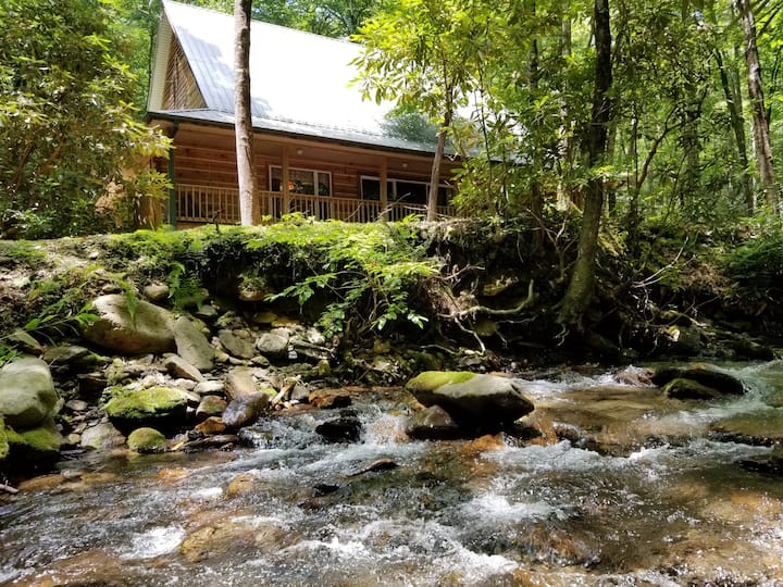 CompassCreekCabinLuxury LogCabin on Rushing Creek Cabins for Rent in Hayesville, North