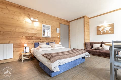 Top Airbnb: Côté-Bourget "L'aiguille de Scolette" 4 pers Skiing in Villarodin Bourget