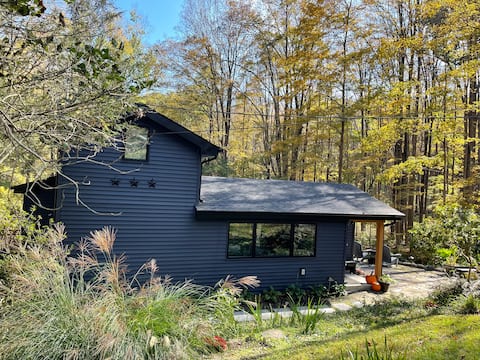 Nestled in Hudson River nature park near Kingston