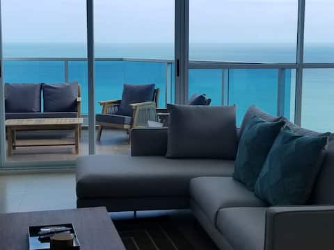 Ahhmazing Beachfront 22nd Floor Royal Palm