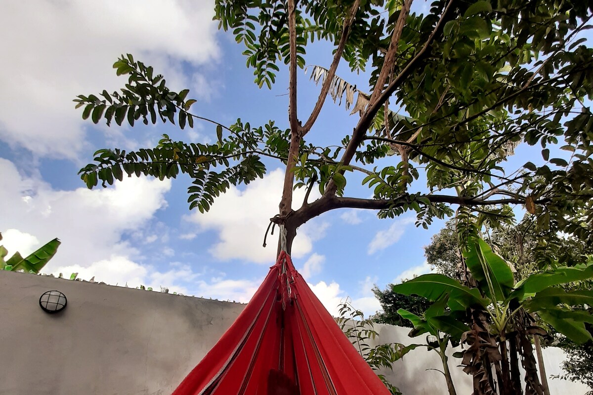 Shared patio image 3 at Habitación #1 Colibrí in David