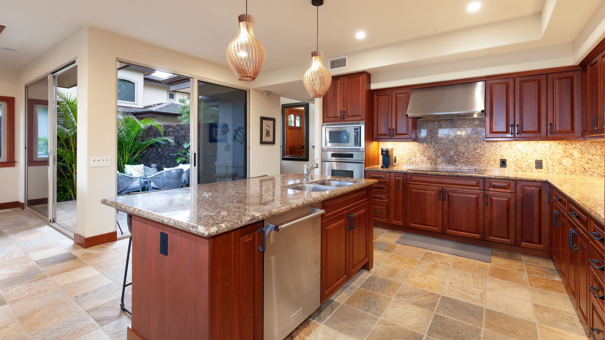 Home in Waimea · ★4.96 · 3 bedrooms · 5 beds · 3.5 baths - Image 5