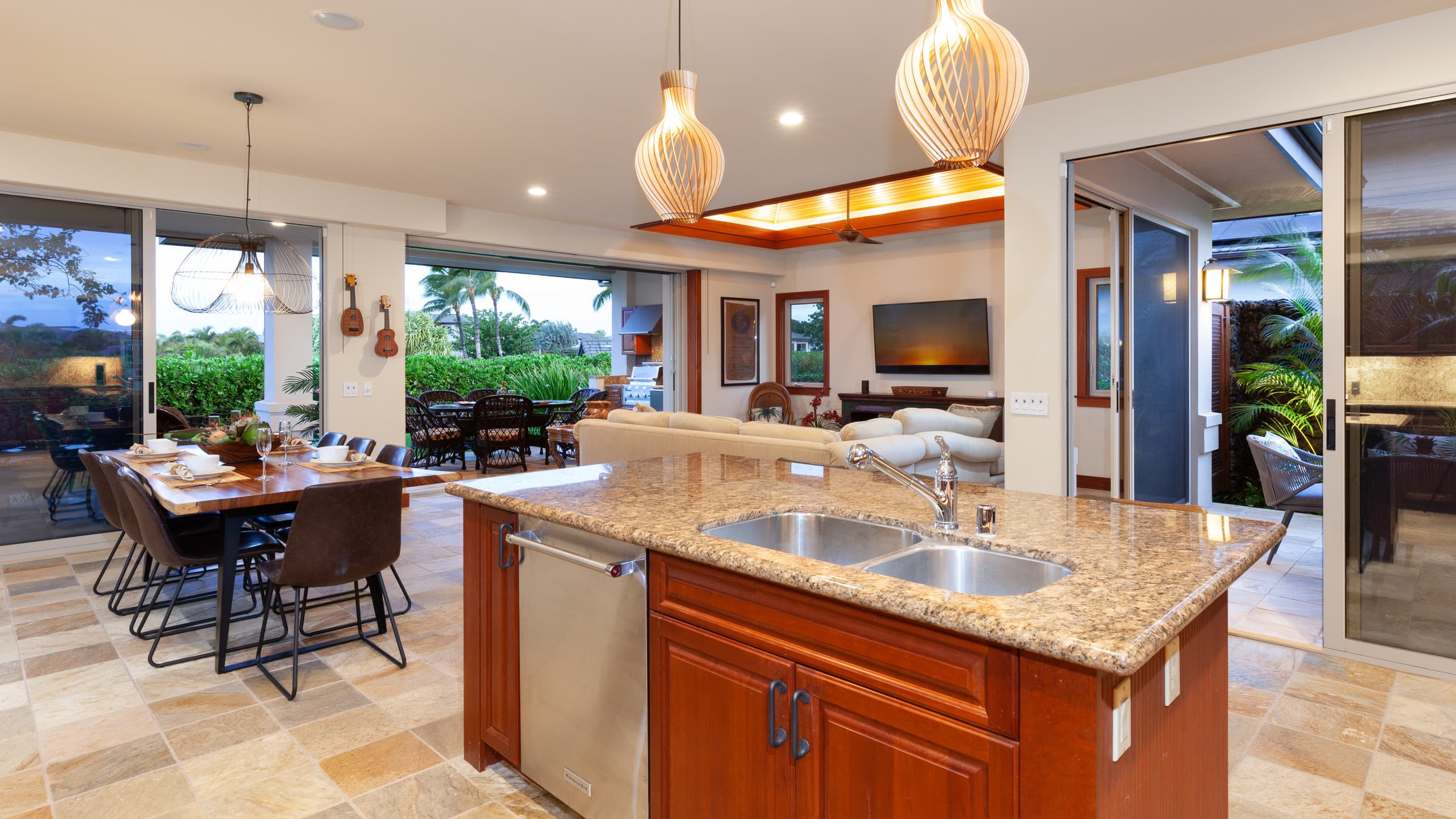 Home in Waimea · ★4.96 · 3 bedrooms · 5 beds · 3.5 baths - Image 7
