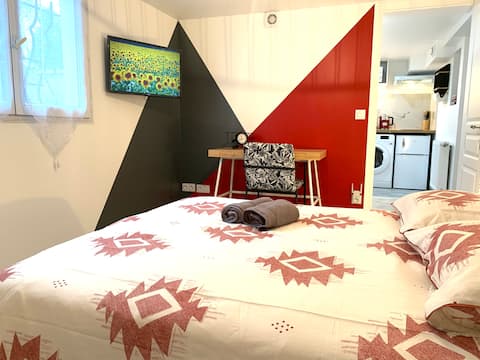 Studio Rez de Jardin between Paris and Disneyland