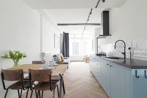 B zonder B, in the middle of the fortified town of Tholen