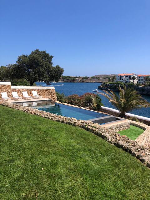Villa  "Xaloc" bord de mer - Mao