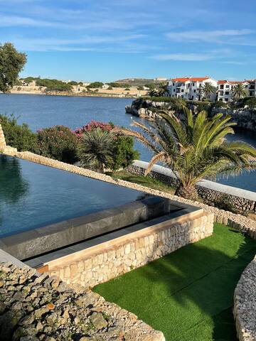 Villa “Xaloc” bord de mer – Mao gallery image 5