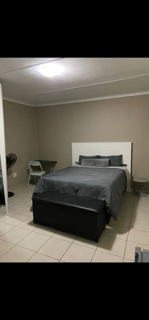 Bachelor Suite 1 in Florapark