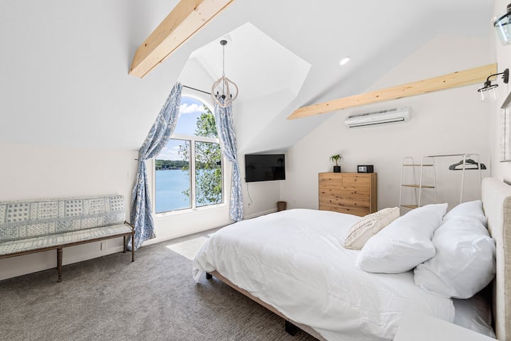 主卧（加大双人床）