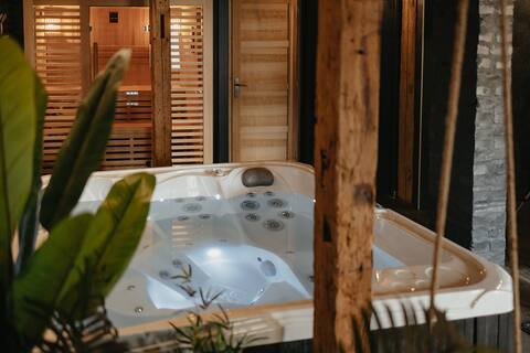 Secrets of Honfleur  Spa, Sauna, Movie Theater