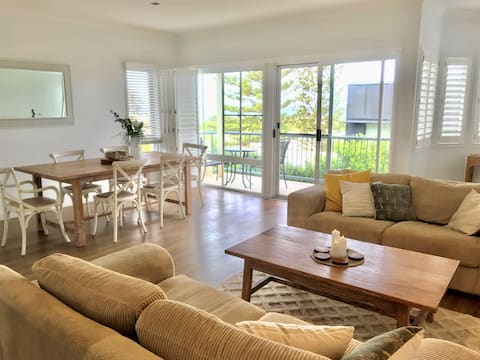 Top performing Airbnb: Spacious beach townhouse at Peregian Beach in Noosa Shire