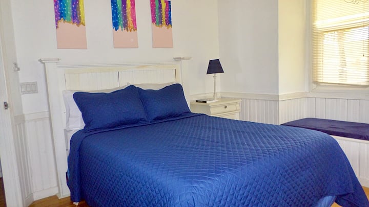 Posteľ veľkosti Queen 