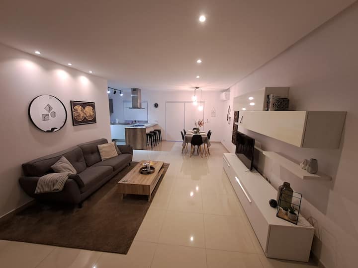 Modern 3 bedroom apartment in Mellieha