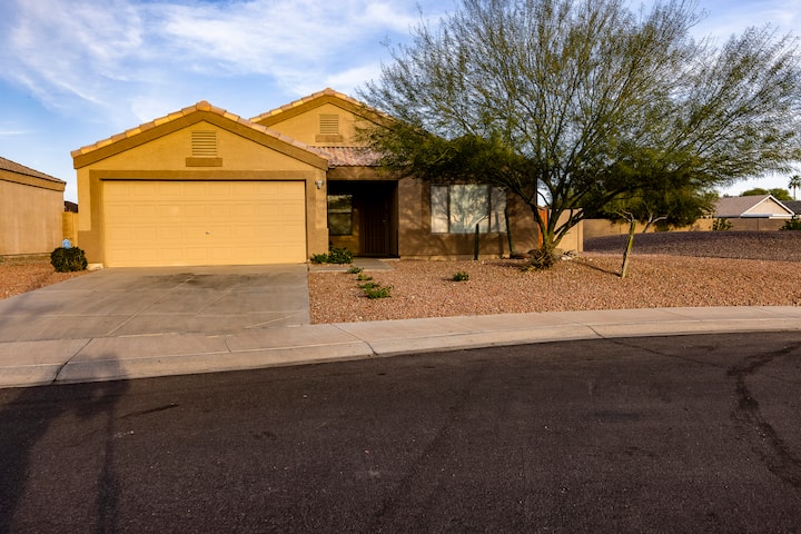 Fenced Yard | Garage | Pet-friendly - Peoria, AZ