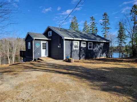 Salmonwood Cottage - Life on the Lake