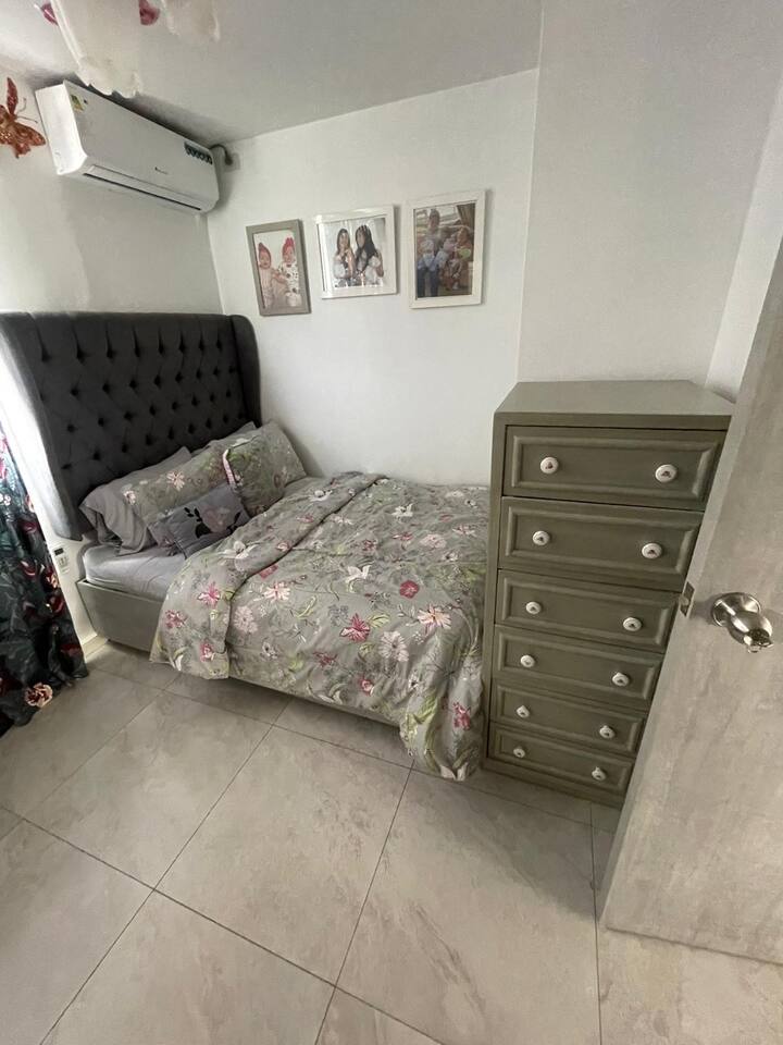 ห้องนอน 2 - เตียงควีนไซส์