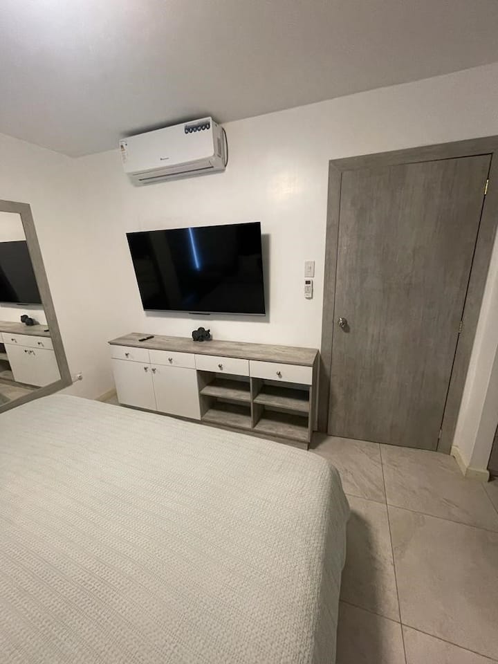 ห้องนอนใหญ่ (Master Bedroom)