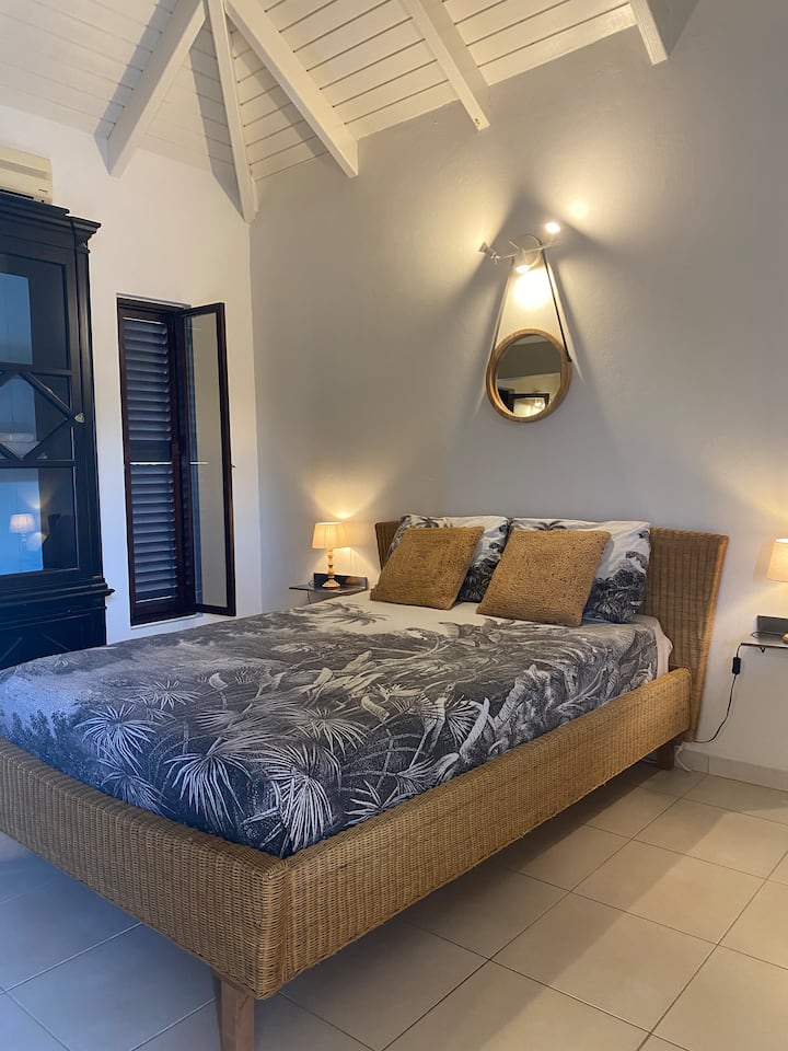 Удобен кревет со супер душек