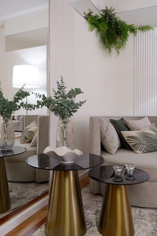 Porto | Renovated w/ Garage, Kitchen & Nespresso