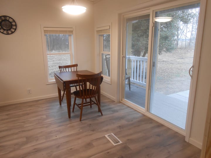 "Quiet And Secluded Country Setting" BIG OAKS Houses for Rent in