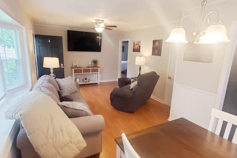 Popular Airbnb listing: Cozy house in Gallatin city limits in Gallatin