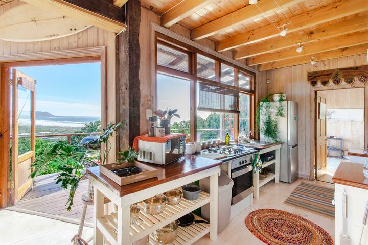 Beachscape Waves, Views & Wi-Fi -Nordhoek’s best gallery image 4