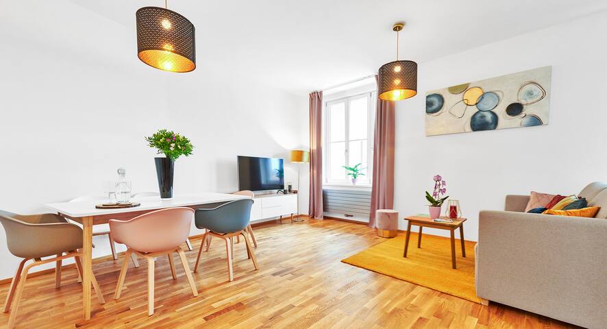 Two Bedroom Old Town Apartment with a terrace nr.6 gallery image 2