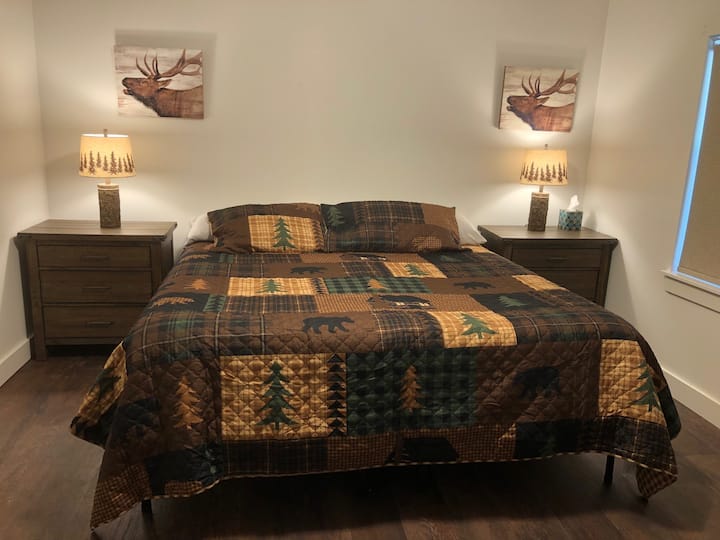 卧室1 -特大号床