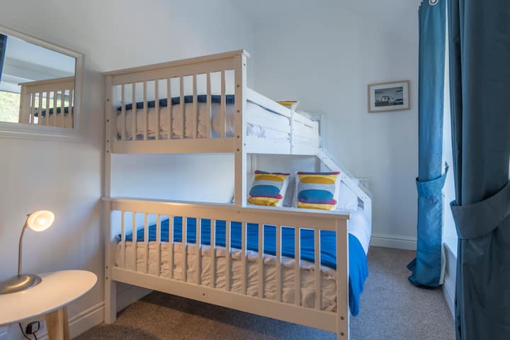 Second bedroom - sleeps 3