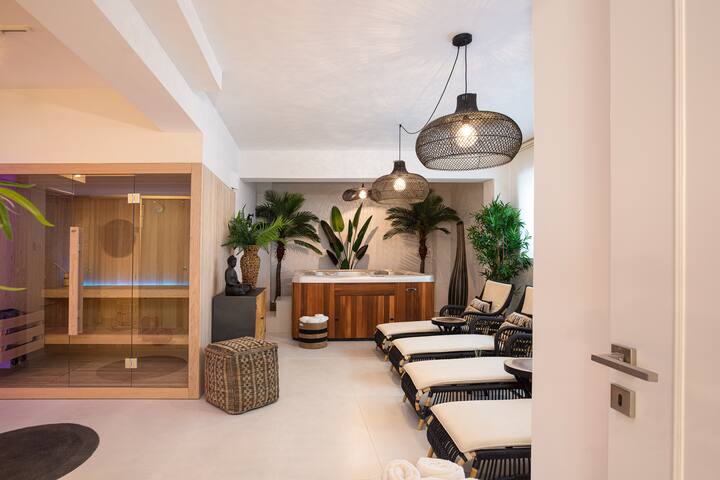 Villa with spa – playroom, 100m from sandy beach gallery image 5