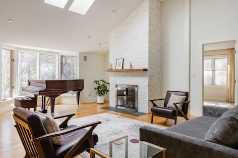 Popular Airbnb listing: Stunning luxury home with pool in Berkshires