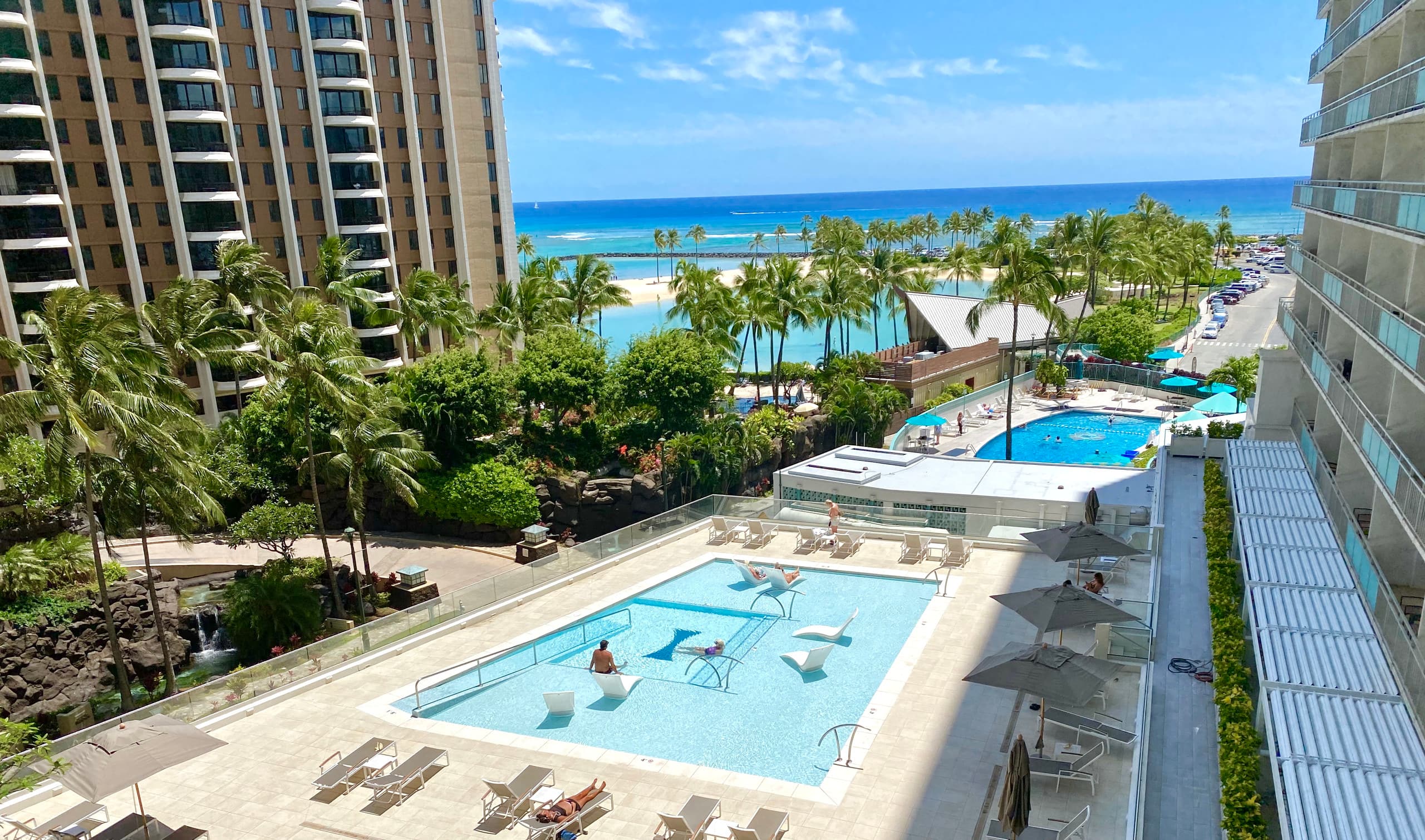 Condo in Honolulu · ★4.98 · 1 bedroom · 3 beds · 1 private bath - Image 20