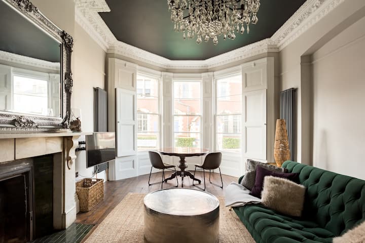 Stylish Modern Apartment Near The City Centre With Nearby Off-Road Parking Cardiff, United Kingdom